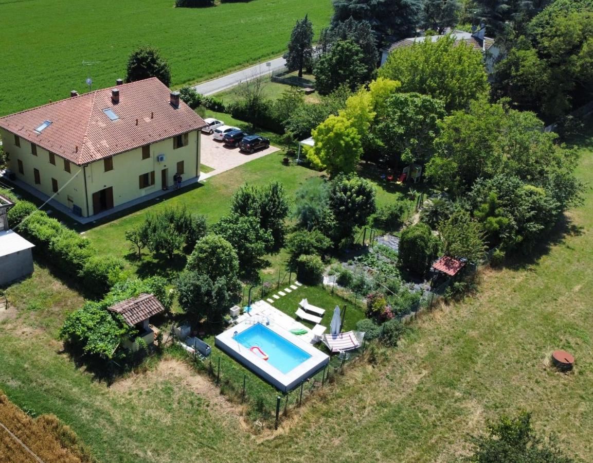 B&B Il Pozzo Кастеназо Екстериор снимка